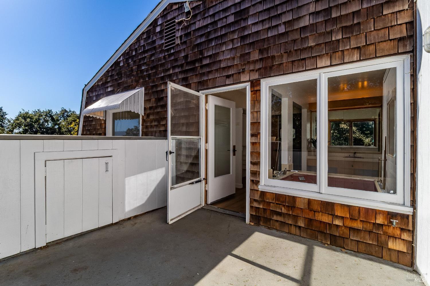 3384 Deer Hill Road Lafayette, CA 94549 - Photo 46 of 79 Gallery Image 46