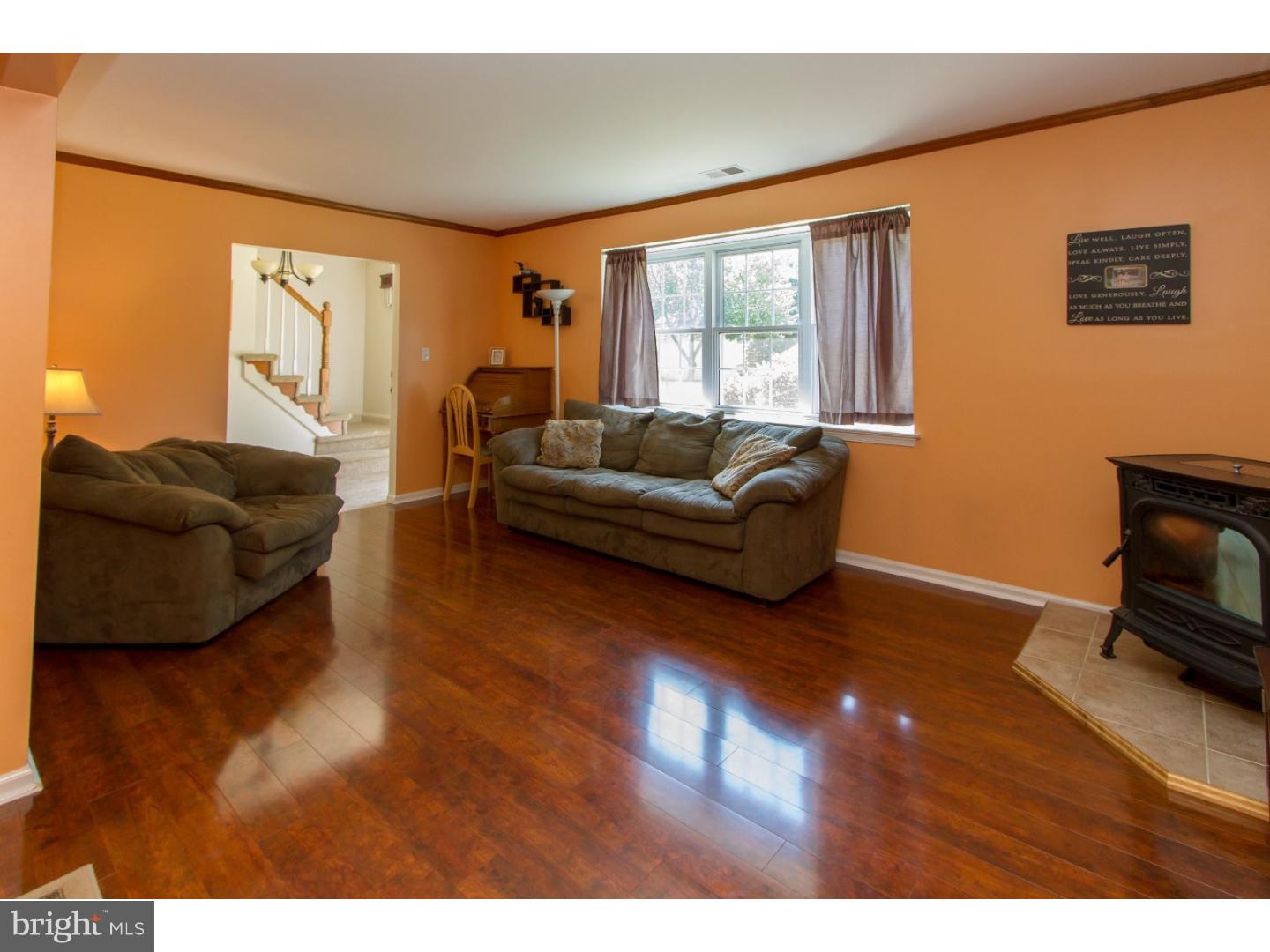 3211 Raye Road Thorndale, PA 19372 - Photo 8 of 20 Living Room