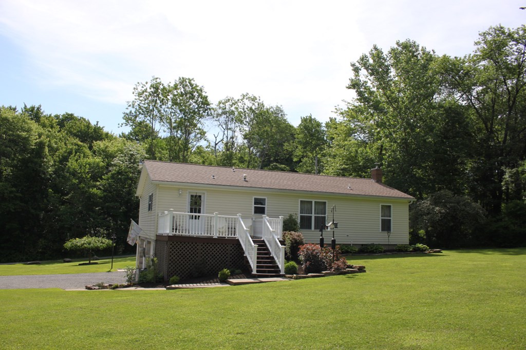 471 Blackhill Road Franklin, PA 16323 - Photo 3 of 19