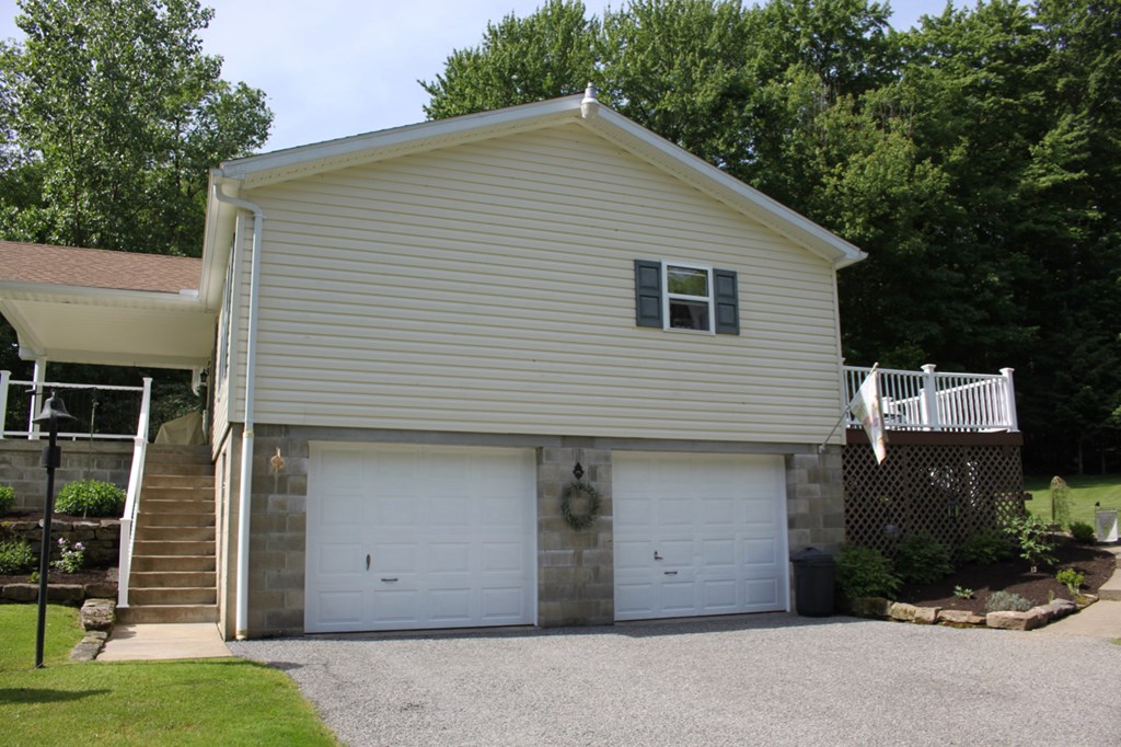 471 Blackhill Road Franklin, PA 16323 - Photo 5 of 19