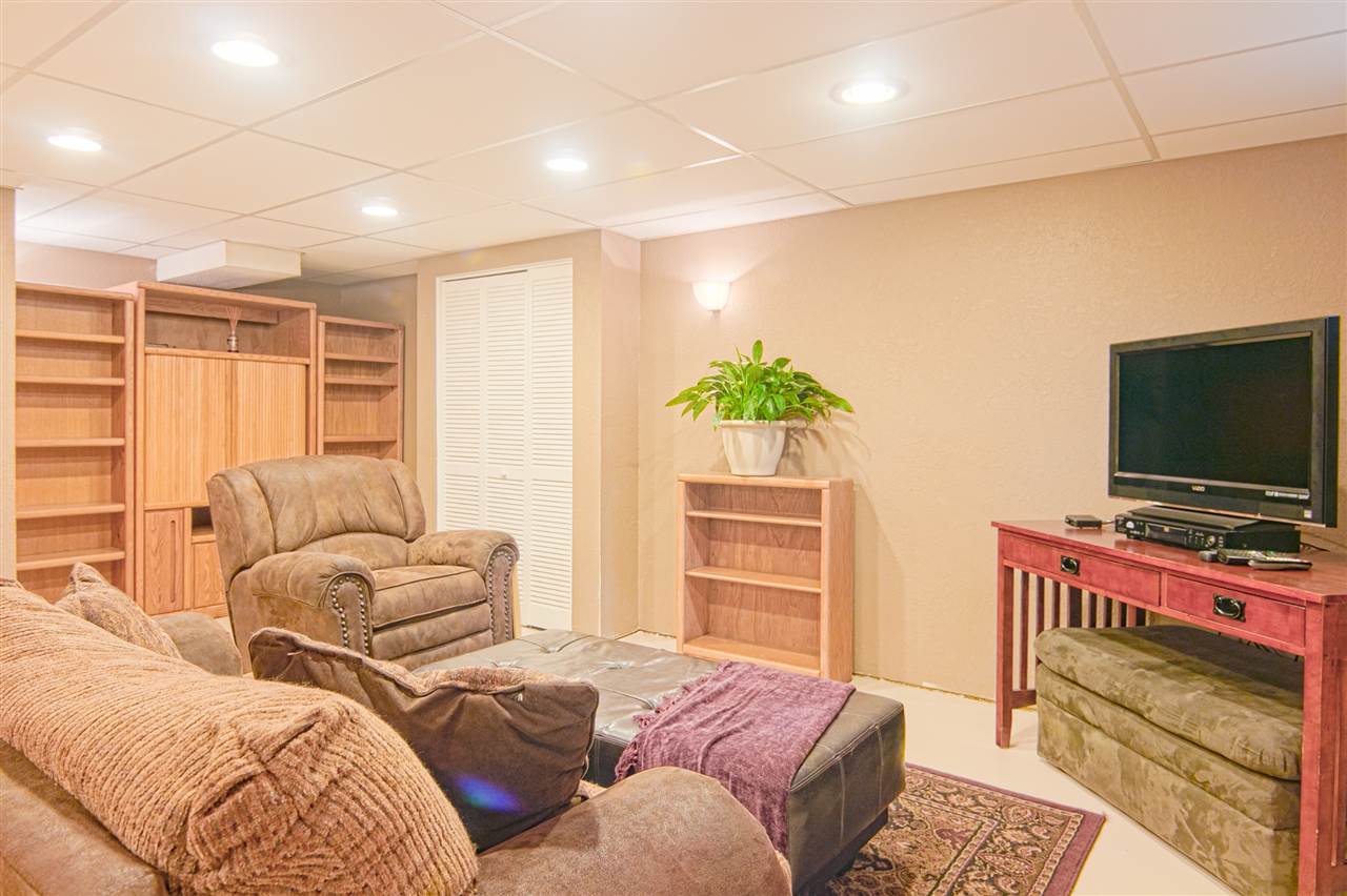 3815 North Trainer Road Rockford, IL 61114 - Photo 19 of 25 Gallery Image 19