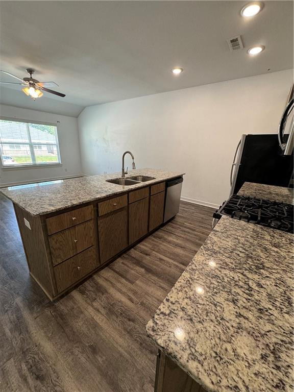 637 Hidden Springs Drive, Unit 4 Decatur, AR 72722 - Photo 4 of 15 Gallery Image 4