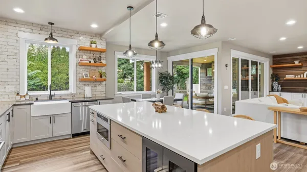 $1,299,999 | 26518 127th Avenue Southeast, Kent, WA 98030