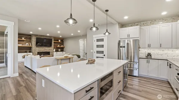$1,299,999 | 26518 127th Avenue Southeast, Kent, WA 98030