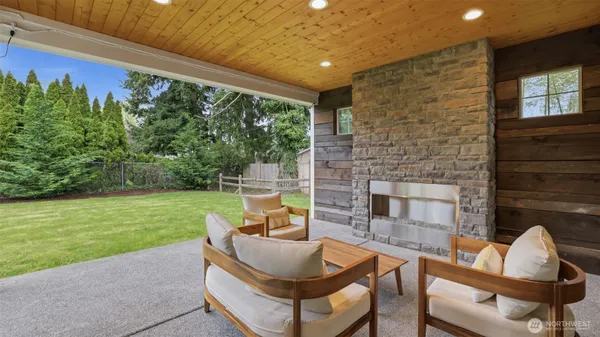 $1,299,999 | 26518 127th Avenue Southeast, Kent, WA 98030