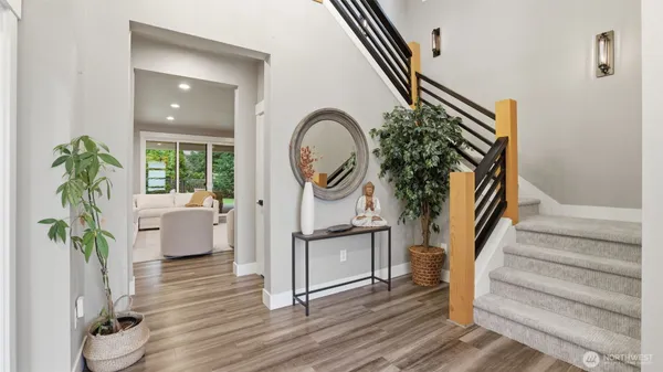 $1,299,999 | 26518 127th Avenue Southeast, Kent, WA 98030