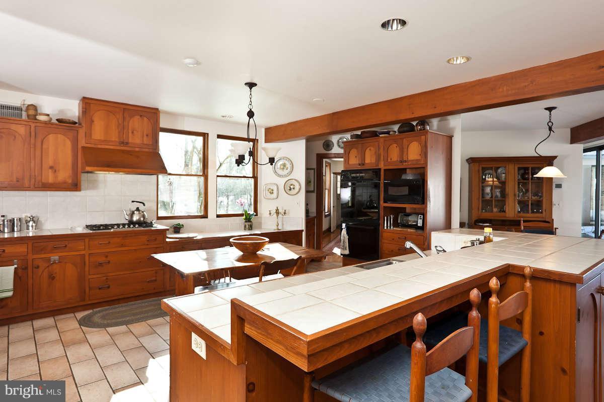 1201 Western Run Road Cockeysville, MD 21030 - Photo 11 of 30 Kitchen
