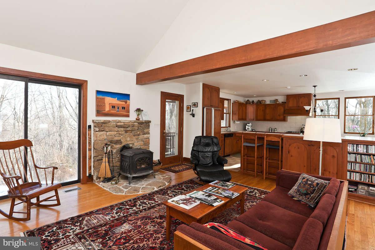 1201 Western Run Road Cockeysville, MD 21030 - Photo 13 of 30 Family Room