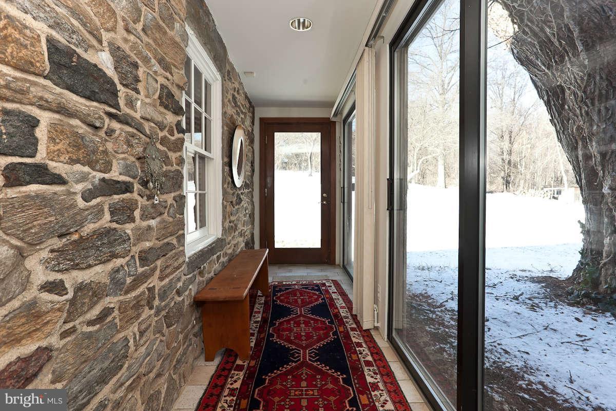 1201 Western Run Road Cockeysville, MD 21030 - Photo 5 of 30 Foyer