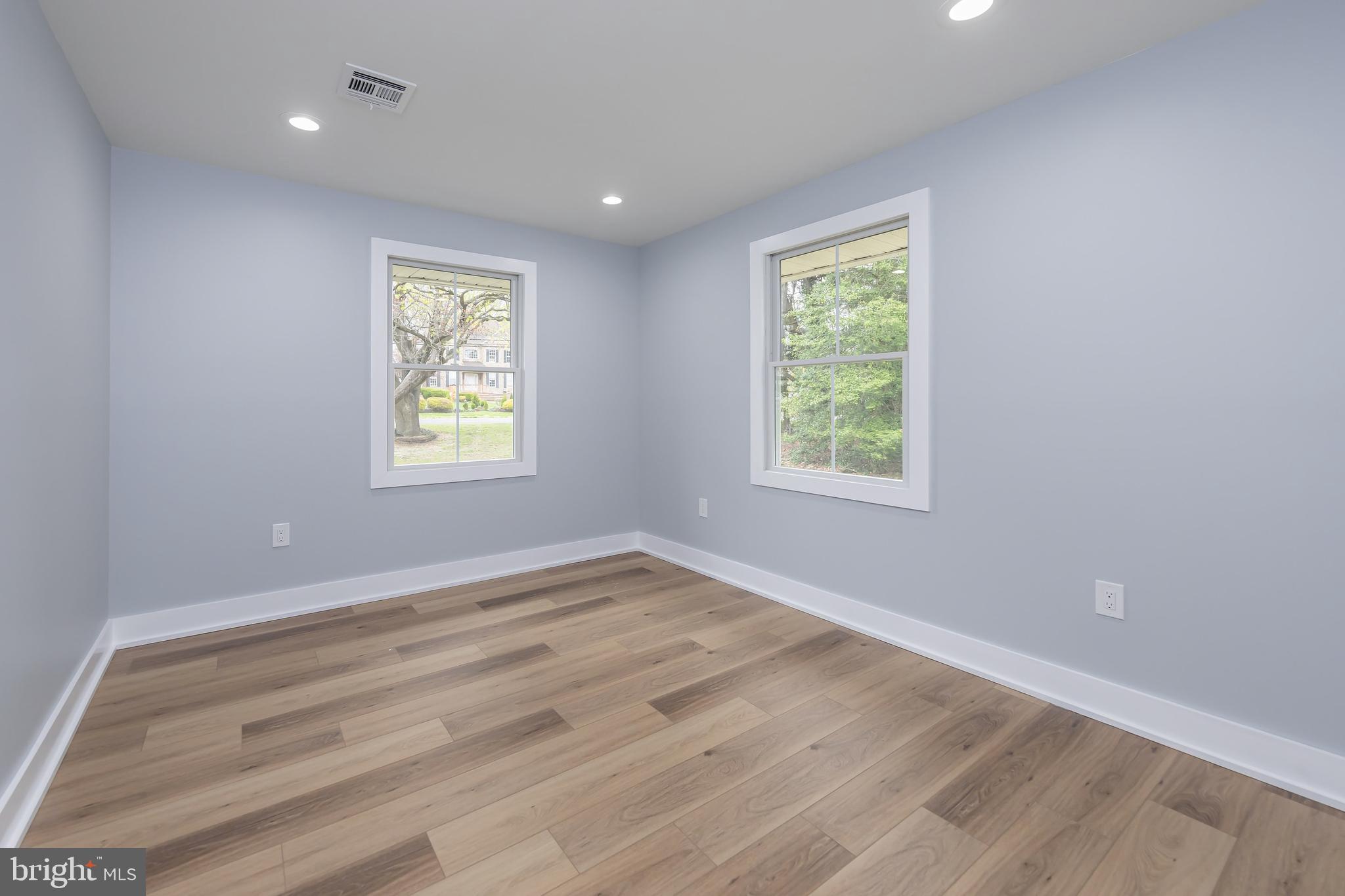 370 Ganttown Road Sewell, NJ 08080 - Photo 30 of 46 an empty room with windows