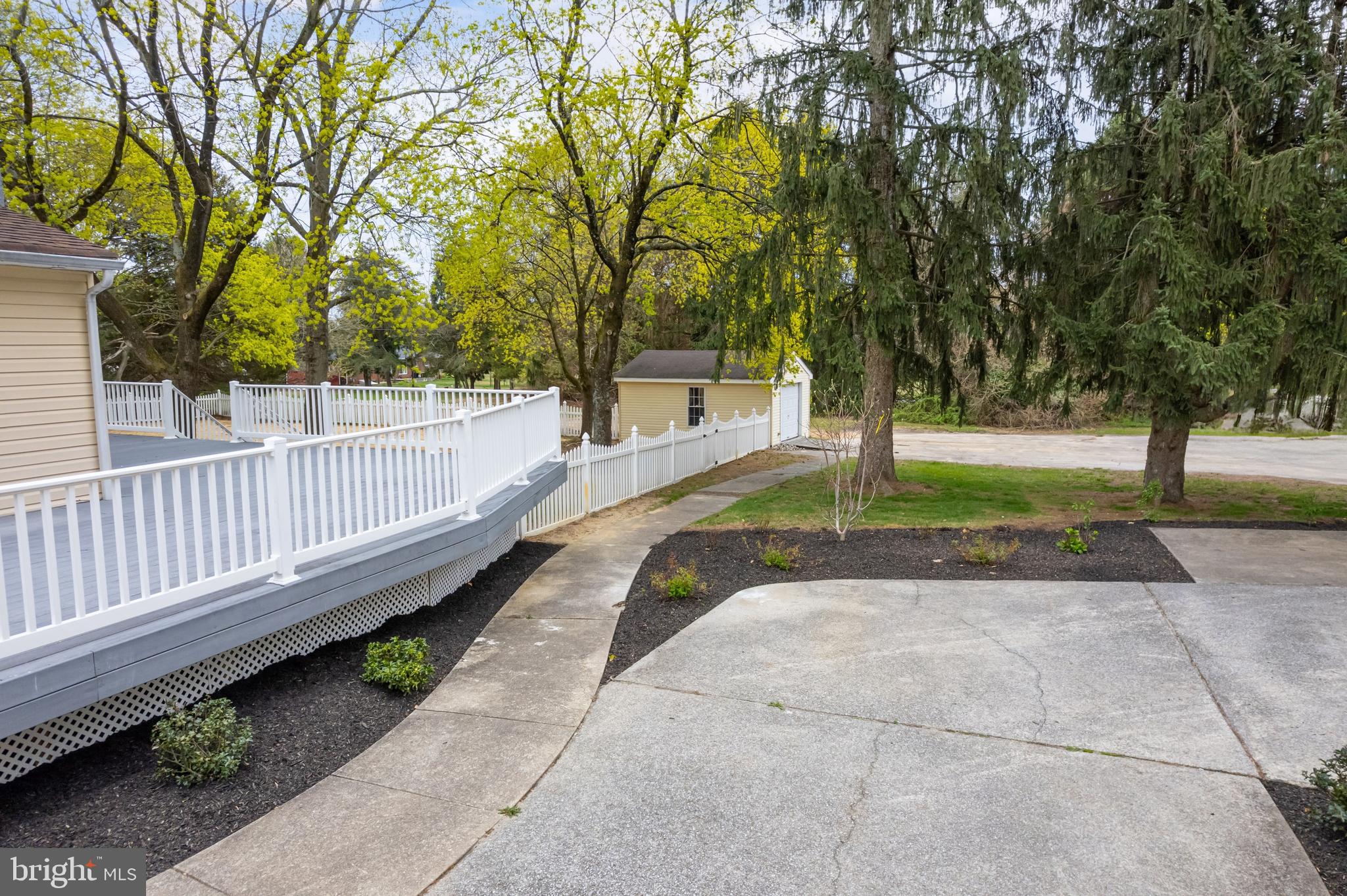 370 Ganttown Road Sewell, NJ 08080 - Photo 44 of 46 a view of a garden with wooden fence