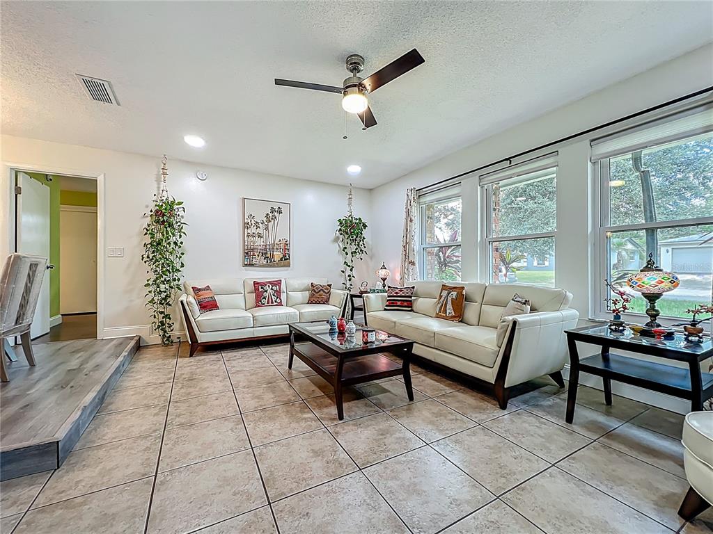 351 Lilac Road Casselberry, FL 32707 - Photo 10 of 67