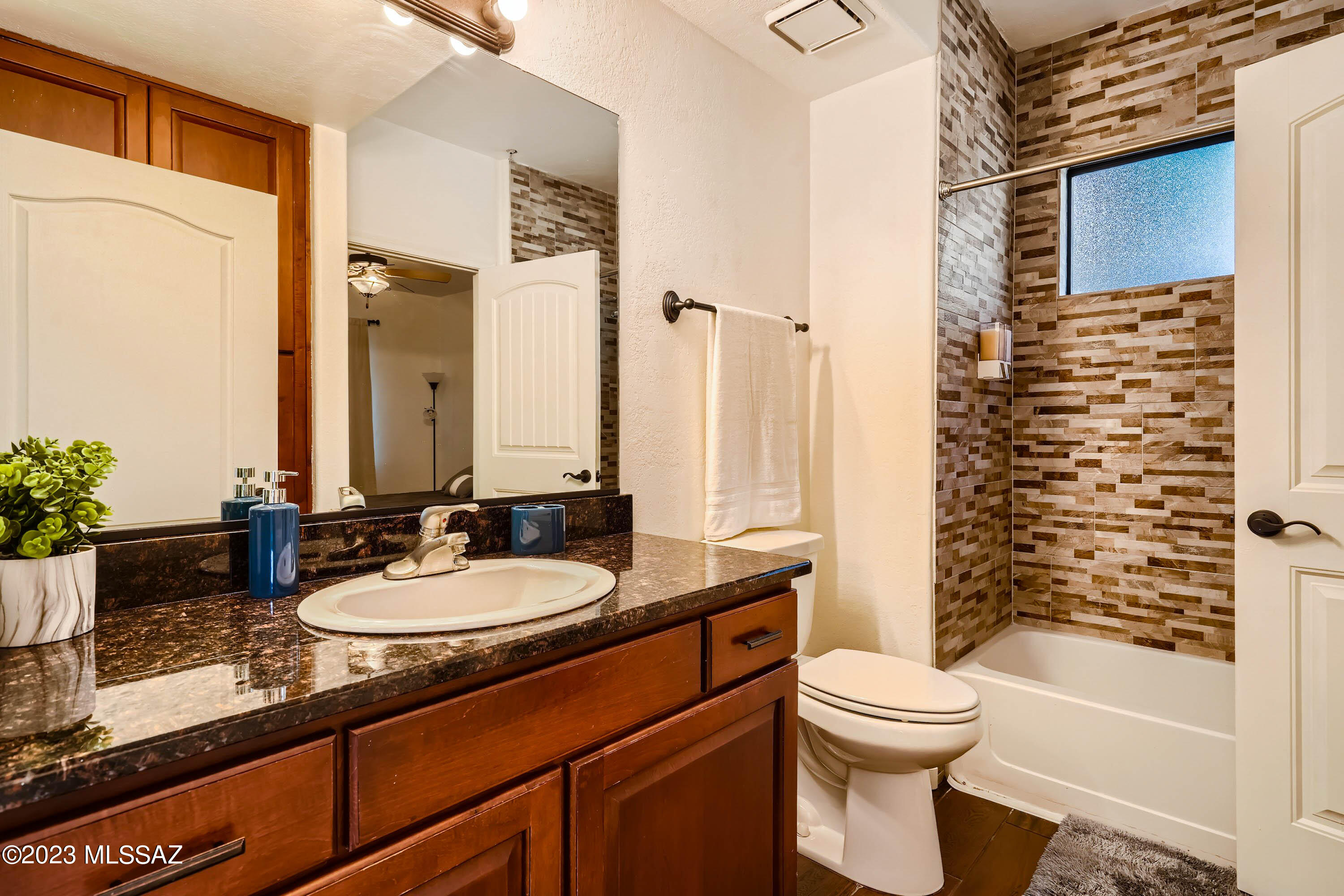 2550 East River Road, Unit 1103 Tucson, AZ 85718 - Photo 12 of 33
