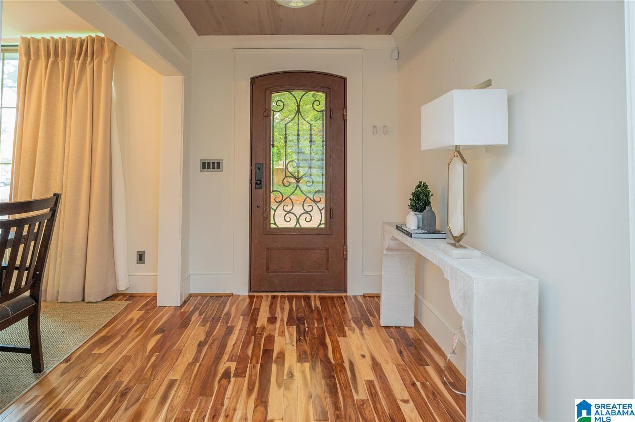 1012 Irving Road Birmingham, AL 35209 - Photo 6 of 50