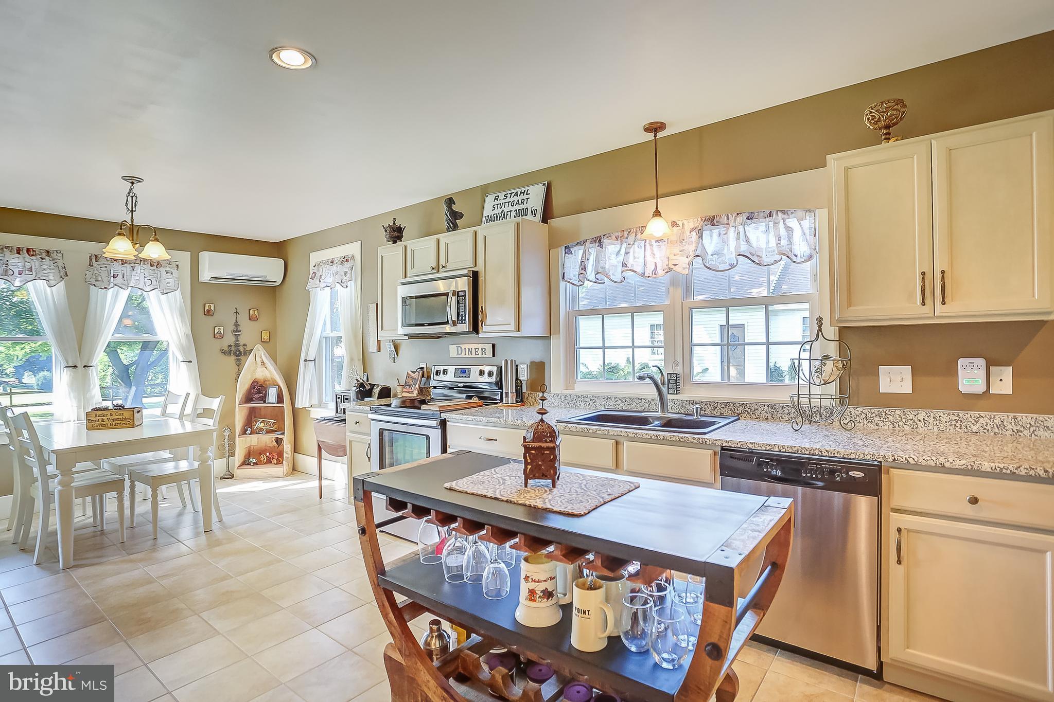 500 Forge Road Boiling Springs, PA 17007 - Photo 4 of 31 Gallery Image 4