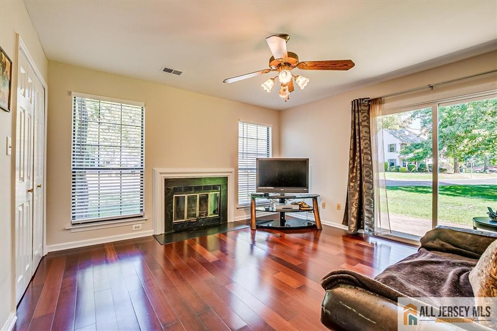 3801 Cricket Circle, Unit 3801 Edison, NJ 08820 - Photo 14 of 25