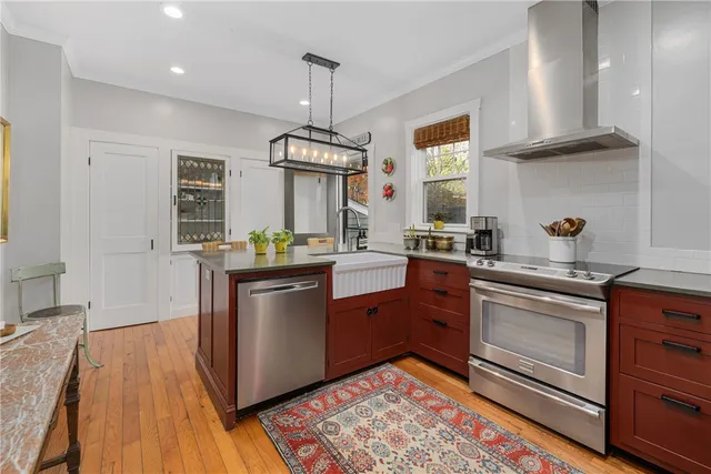 $15,000 | 30 Bull Street, Newport, RI 02840