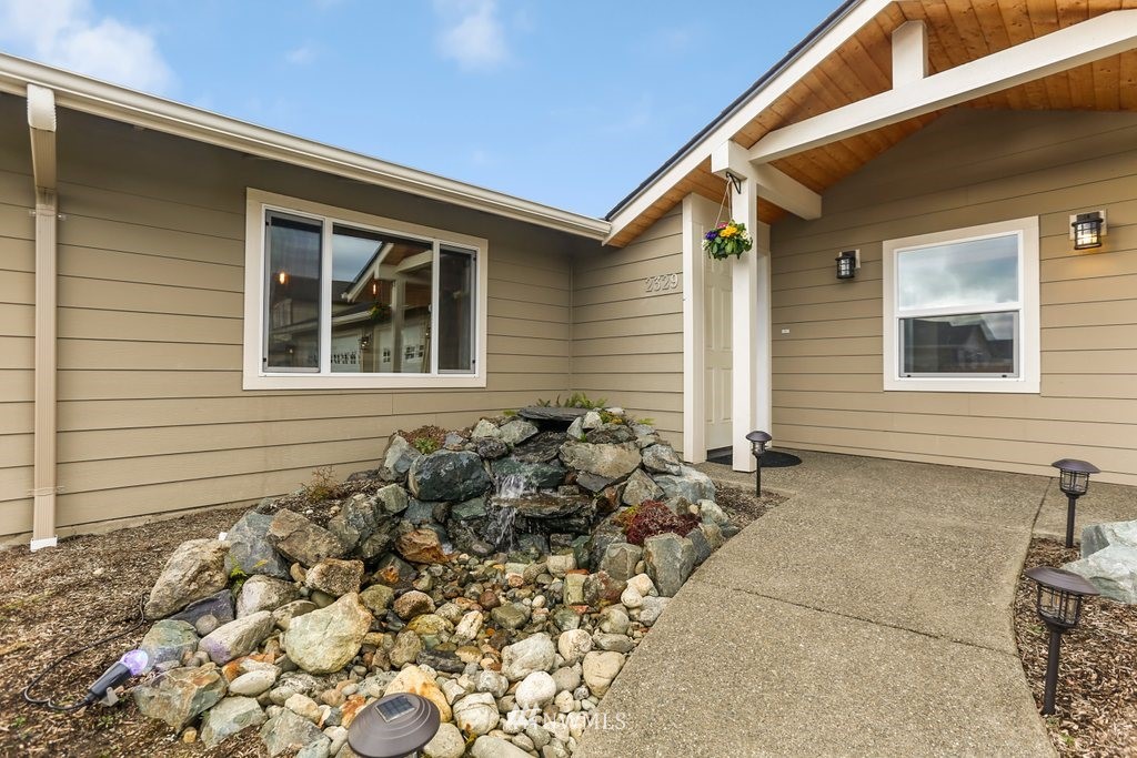 2329 Cedar Road Lake Stevens, WA 98258 - Photo 2 of 40 a front view of a house