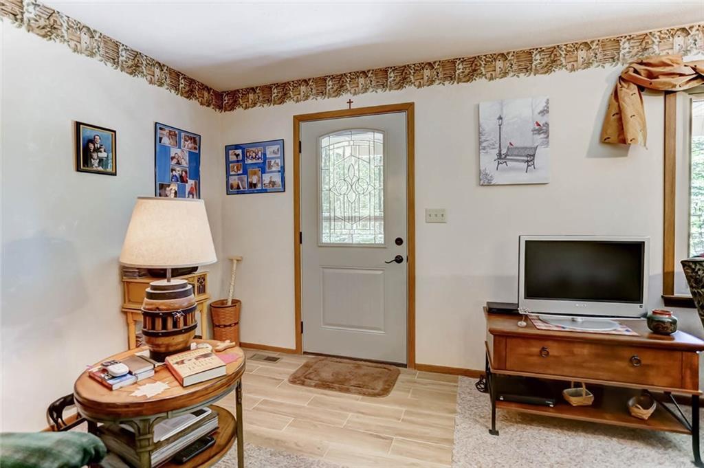 7405 Hughes Road Houston, OH 45333 - Photo 12 of 46 Gallery Image 12