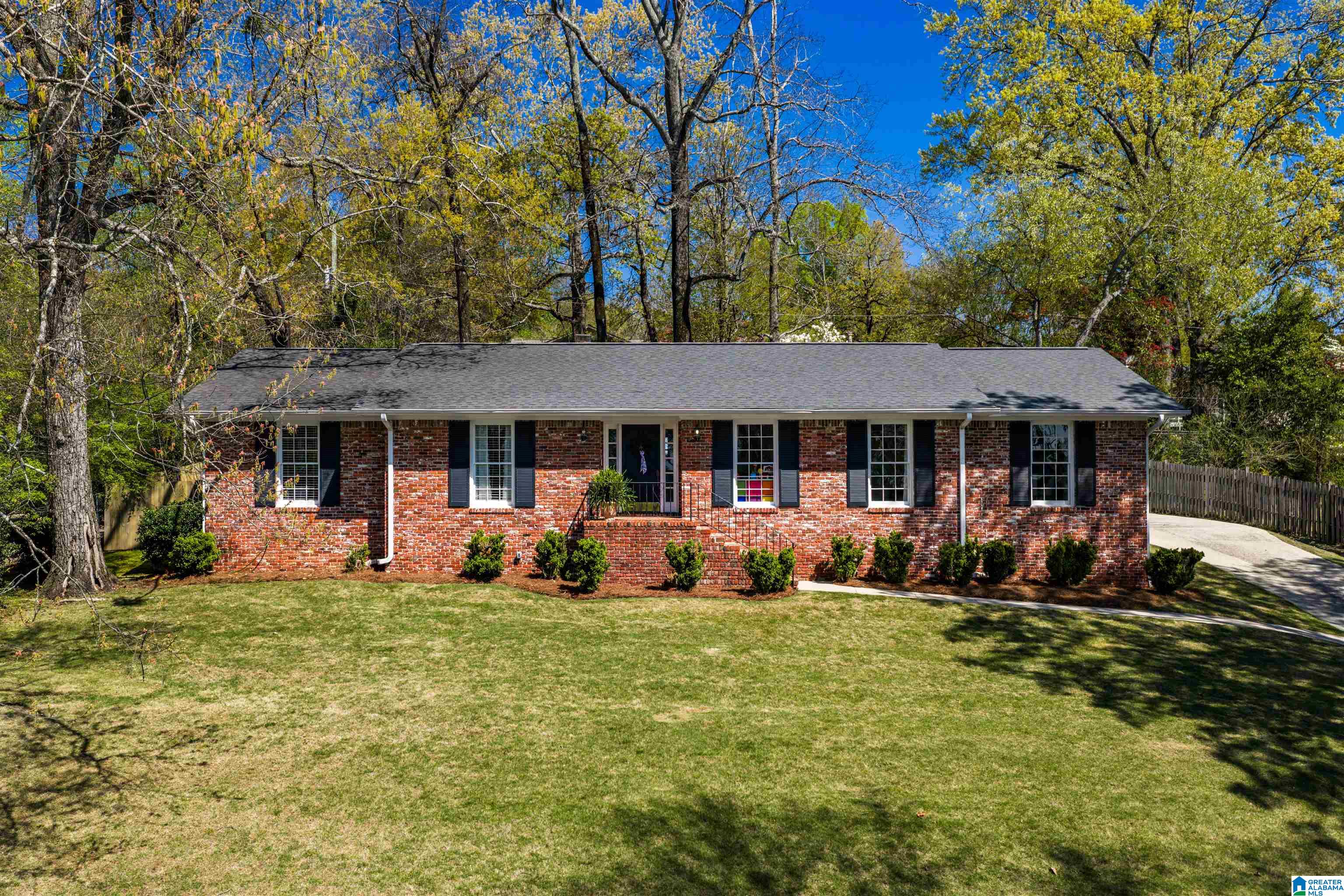 3632 Kingshill Road Mountain Brook, AL 35223 - Photo 4 of 50 Gallery Image 4