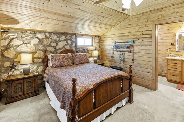 a view of a storage & utility room