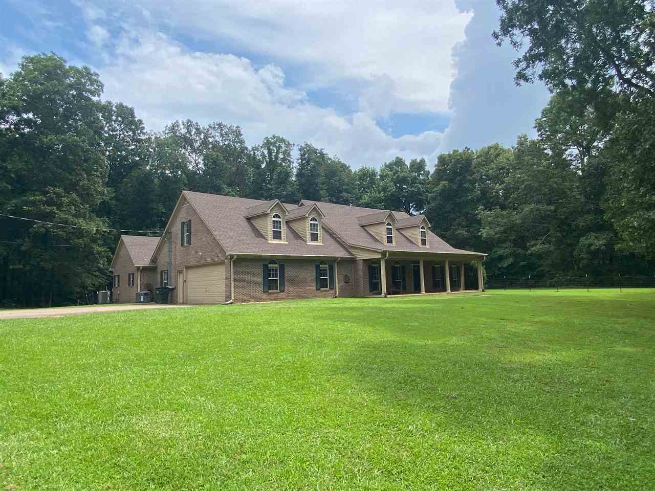 370 Barry Road Holly Springs, MS 38635 - Photo 1 of 24 Gallery Image 1