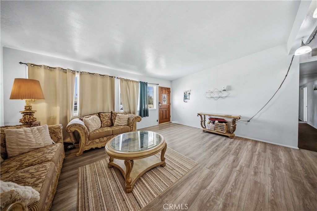 1263 South Primrose Street Ridgecrest, CA 93555 - Photo 7 of 42 Gallery Image 7