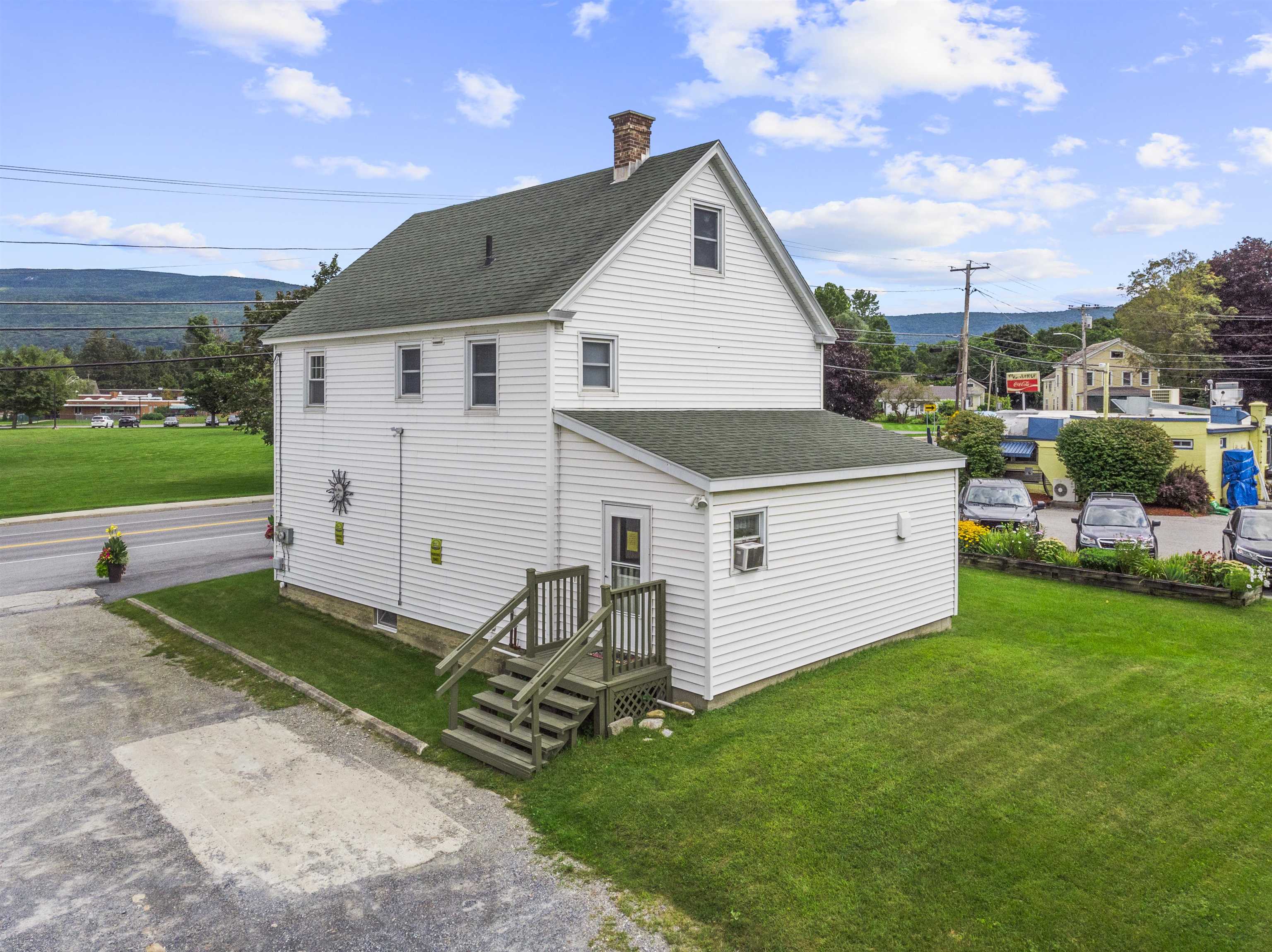 318 North Street Bennington, VT 05201 - Photo 27 of 32