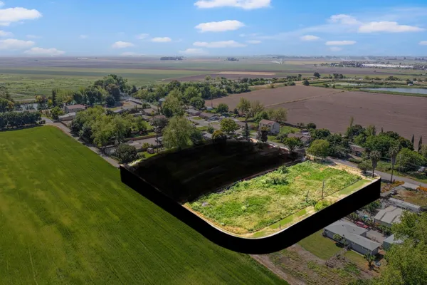 $165,000 | 633 West Tyler Island Bridge Road, Isleton, CA 95641