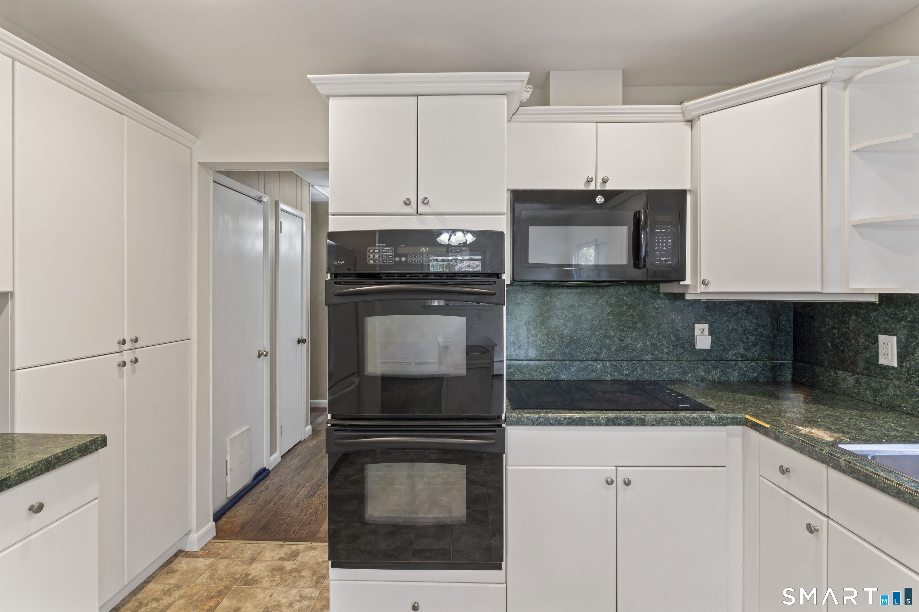 23 Windaway Road Bethel, CT 06801 - Photo 12 of 35