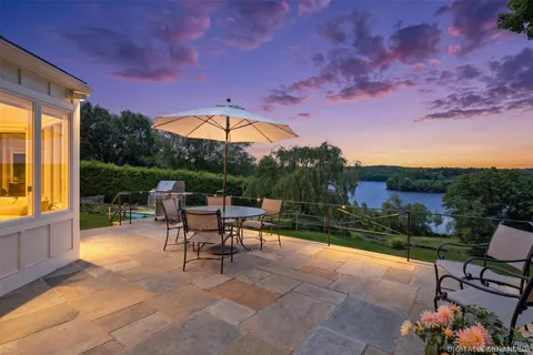 $1,995,000 | 5 Old Cross River Road, Katonah, NY 10536