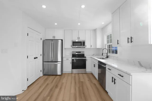 $395,000 | 1742 Tiger Lily Circle, Woodbridge, VA 22192