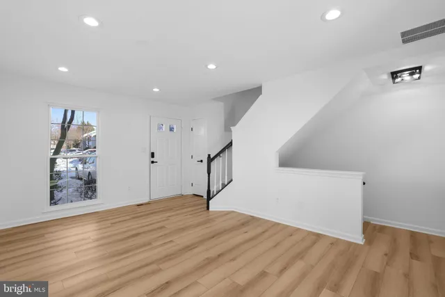 $395,000 | 1742 Tiger Lily Circle, Woodbridge, VA 22192