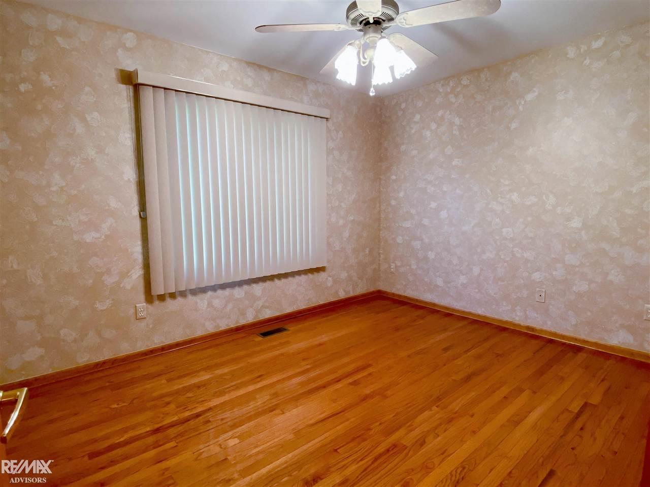 2326 Miller Road Memphis, MI 48041 - Photo 29 of 37 50052375-28.JPG