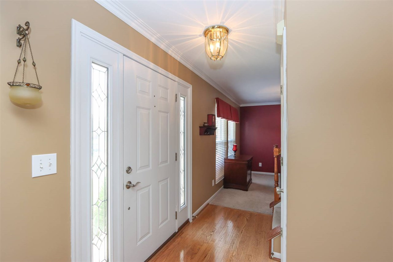218 Ridgepointe Drive Newport, KY 41076 - Photo 4 of 43 Gallery Image 4
