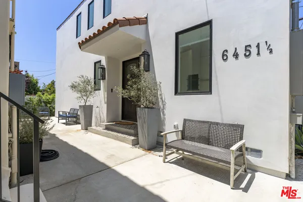 $6,400 | 6451 West 6th Street, Unit 1/2, Los Angeles, CA 90048