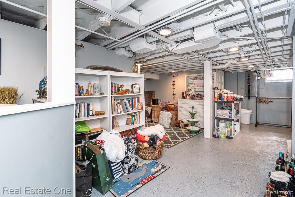 2731 Bamlet Road Royal Oak, MI 48073 - Photo 25 of 58 Clean Basement Storage