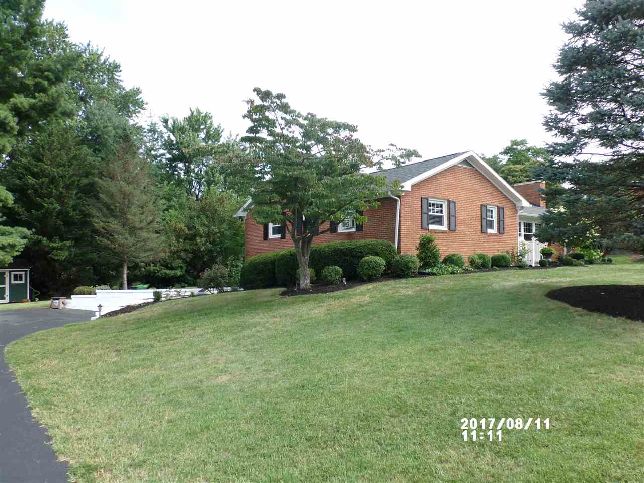 851 Kent Road Waynesboro, VA 22980 - Photo 3 of 30 Gallery Image 3
