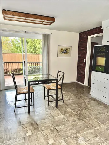 $549,000 | 27540 State Rte 20, Oak Harbor, WA 98277