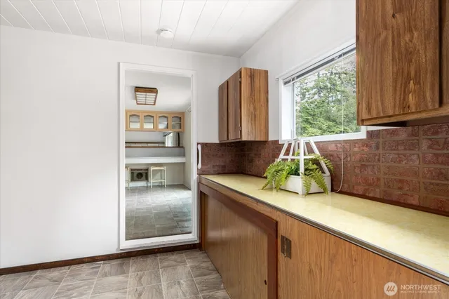 $549,000 | 27540 State Rte 20, Oak Harbor, WA 98277