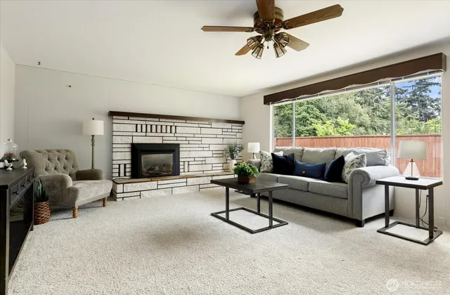 $549,000 | 27540 State Rte 20, Oak Harbor, WA 98277