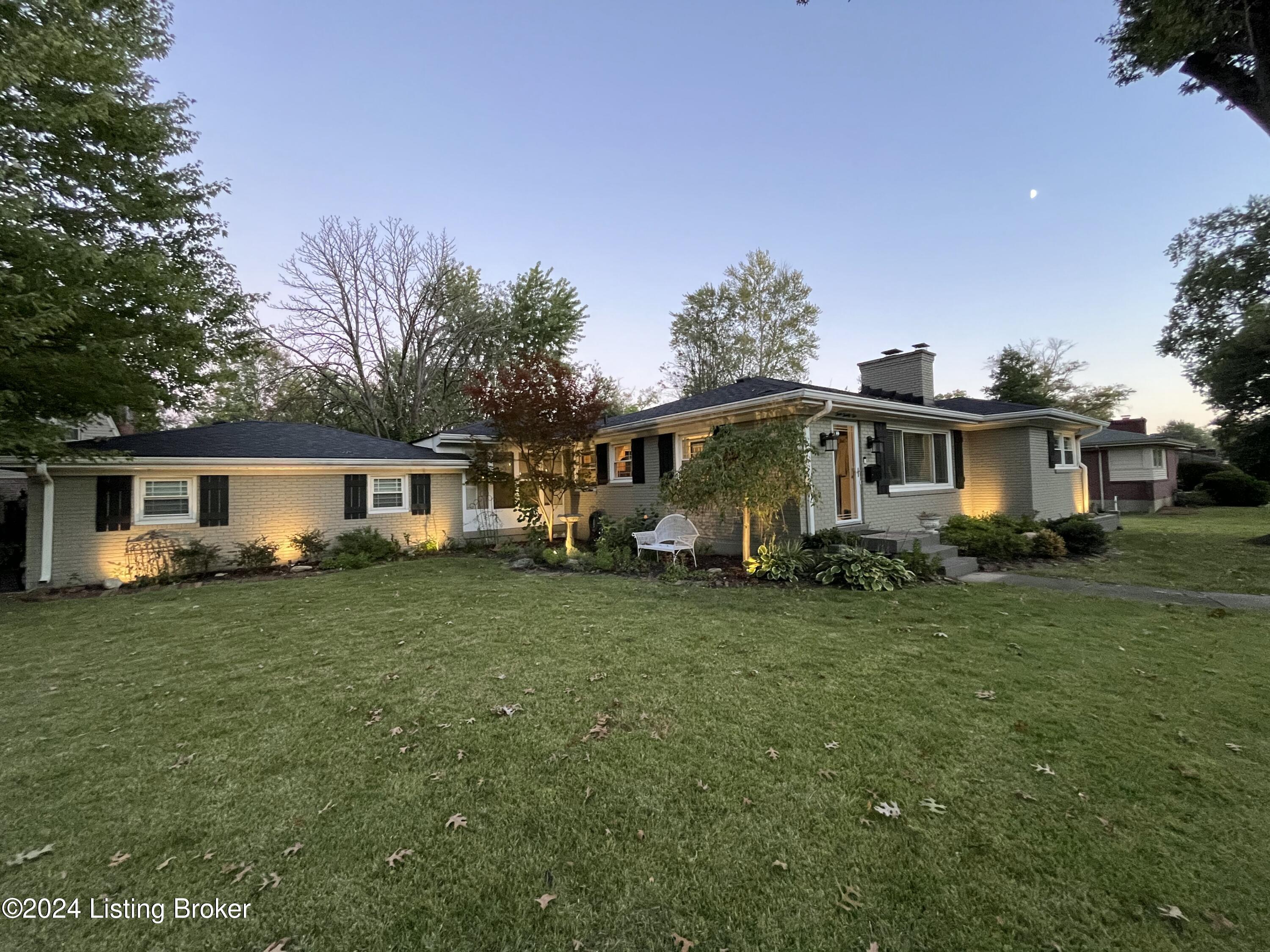 325 Bramton Road Louisville, KY 40207 - Photo 58 of 61 IMG_2704 (1)