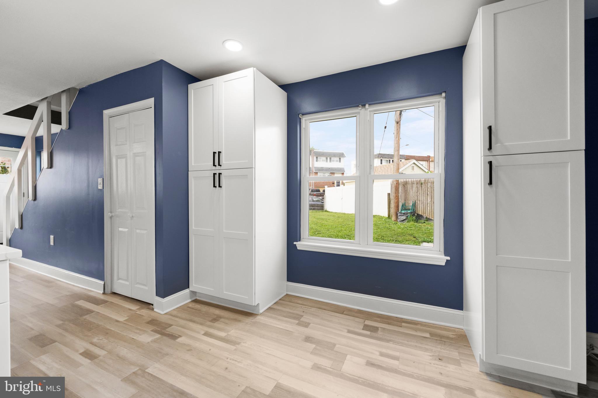 3210 Morning Glory Road Philadelphia, PA 19154 - Photo 10 of 24 an empty room with windows and closet