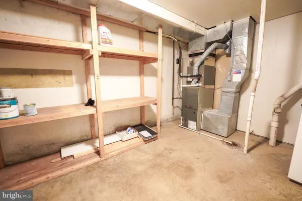 $2,900 | 6150 Glen Eagles Court, Unit 31, Falls Church, VA 22044
