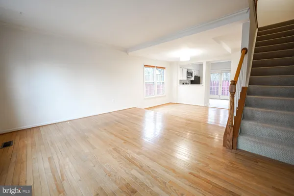$2,900 | 6150 Glen Eagles Court, Unit 31, Falls Church, VA 22044