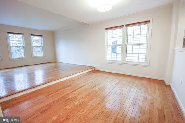 $2,900 | 6150 Glen Eagles Court, Unit 31, Falls Church, VA 22044