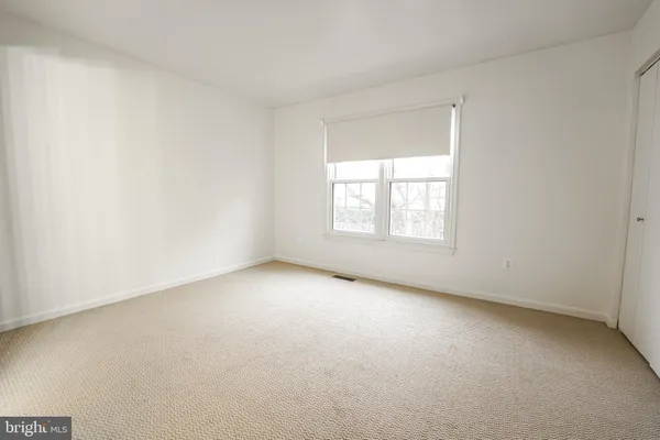 $2,900 | 6150 Glen Eagles Court, Unit 31, Falls Church, VA 22044