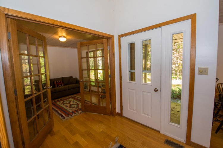 78450 40th Street Decatur, MI 49045 - Photo 7 of 53 Foyer