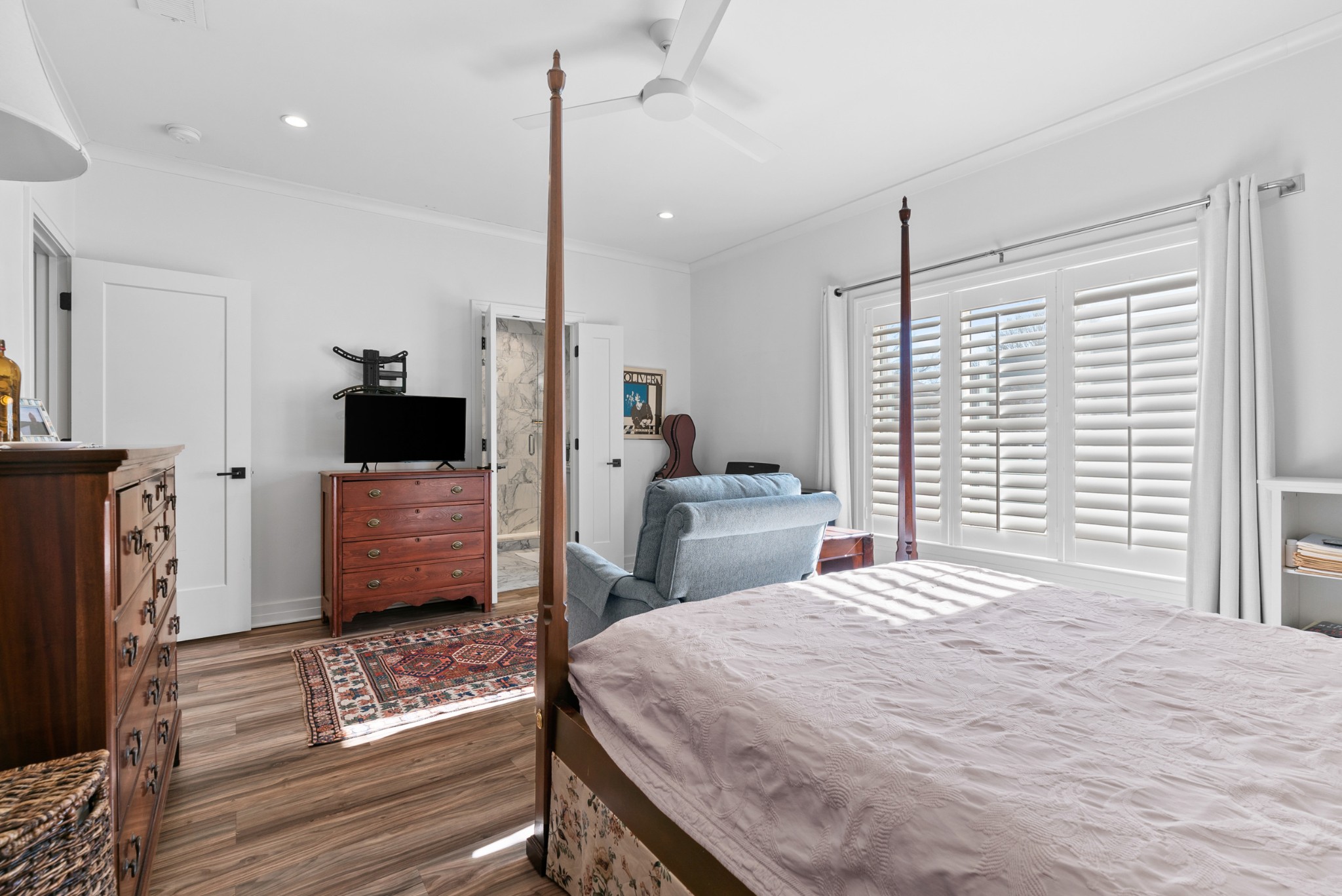 4487 Post Place, Unit 169 Nashville, TN 37205 - Photo 18 of 32 a bed room with a bed window and a television