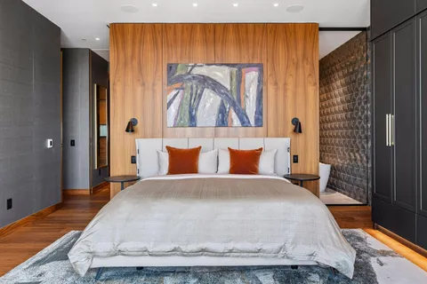 $3,300,000 | 255 Hennepin Avenue, Unit 3303, Minneapolis, MN 55401